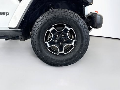 Used 2023 Jeep Gladiator Mojave w/ LED Lighting Group AWD/4WD image 37
