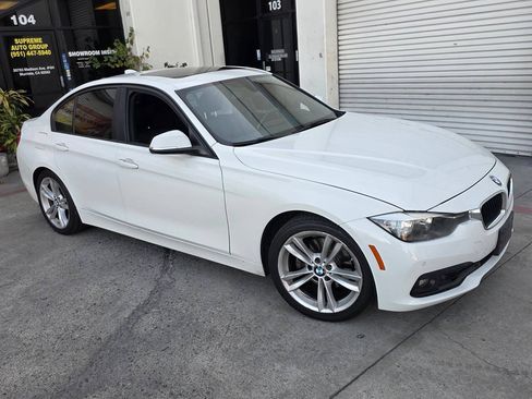 Used 2016 BMW 320i Sedan RWD image 5