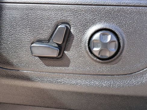 Used 2020 RAM 1500 Sport w/ Leather & Sound Group AWD/4WD image 14