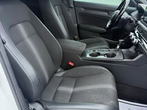 Used 2022 Honda Civic Sport image 10