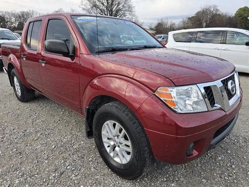 Used 2020 Nissan Frontier SV image 3