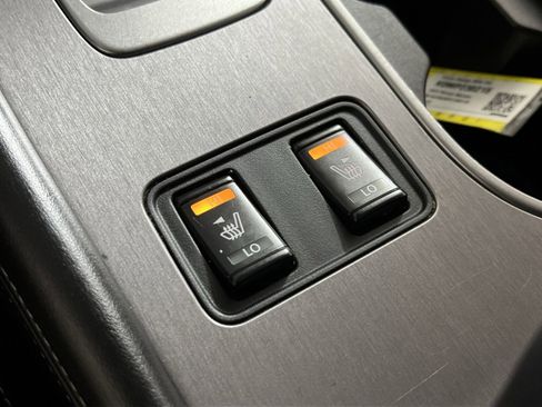 Used 2023 Nissan Murano SV image 31