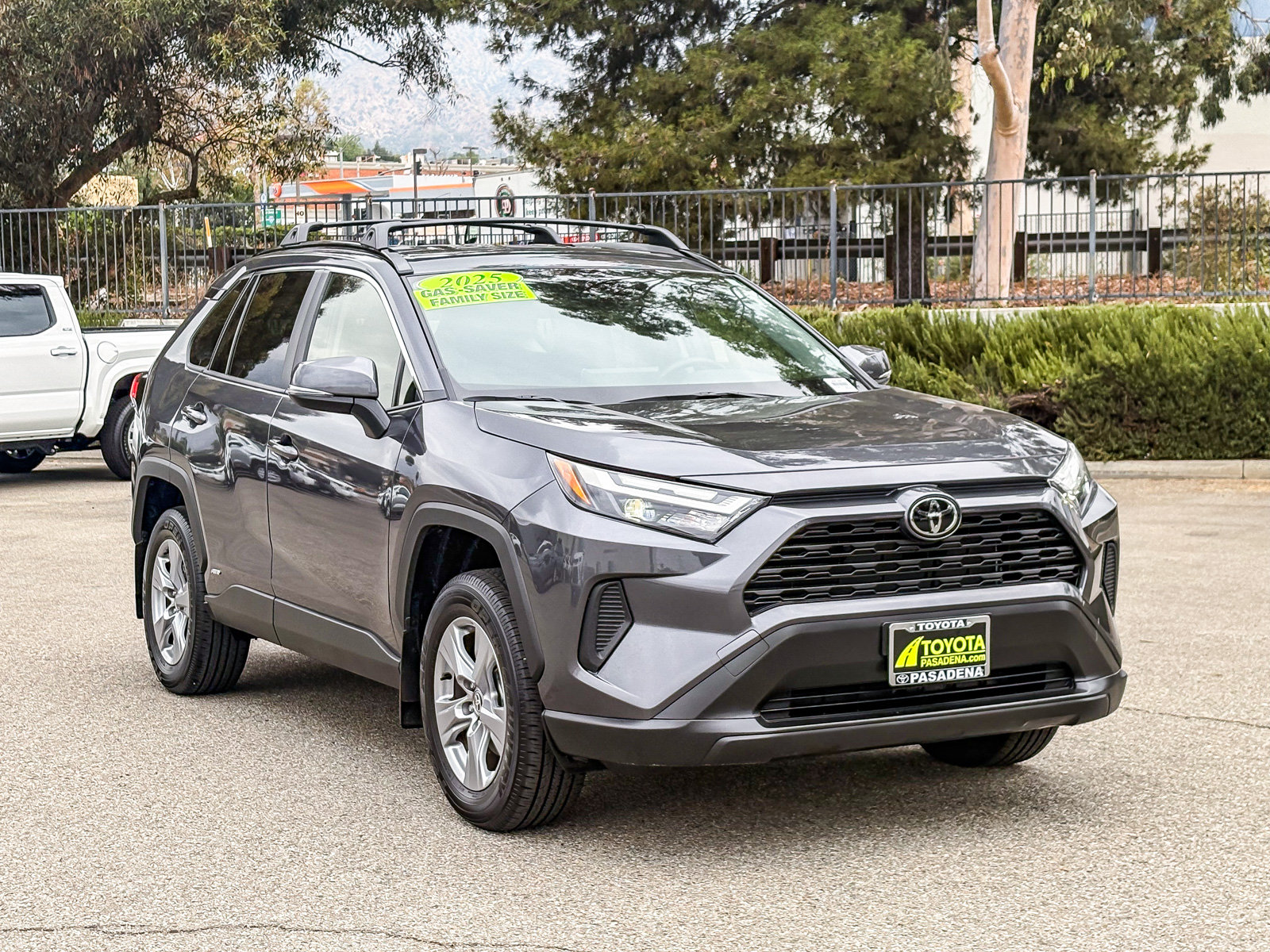 Certified 2025 Toyota RAV4 LE AWD/4WD image 3