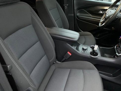 Certified 2022 GMC Terrain SLE w/ Driver Convenience Package image 12