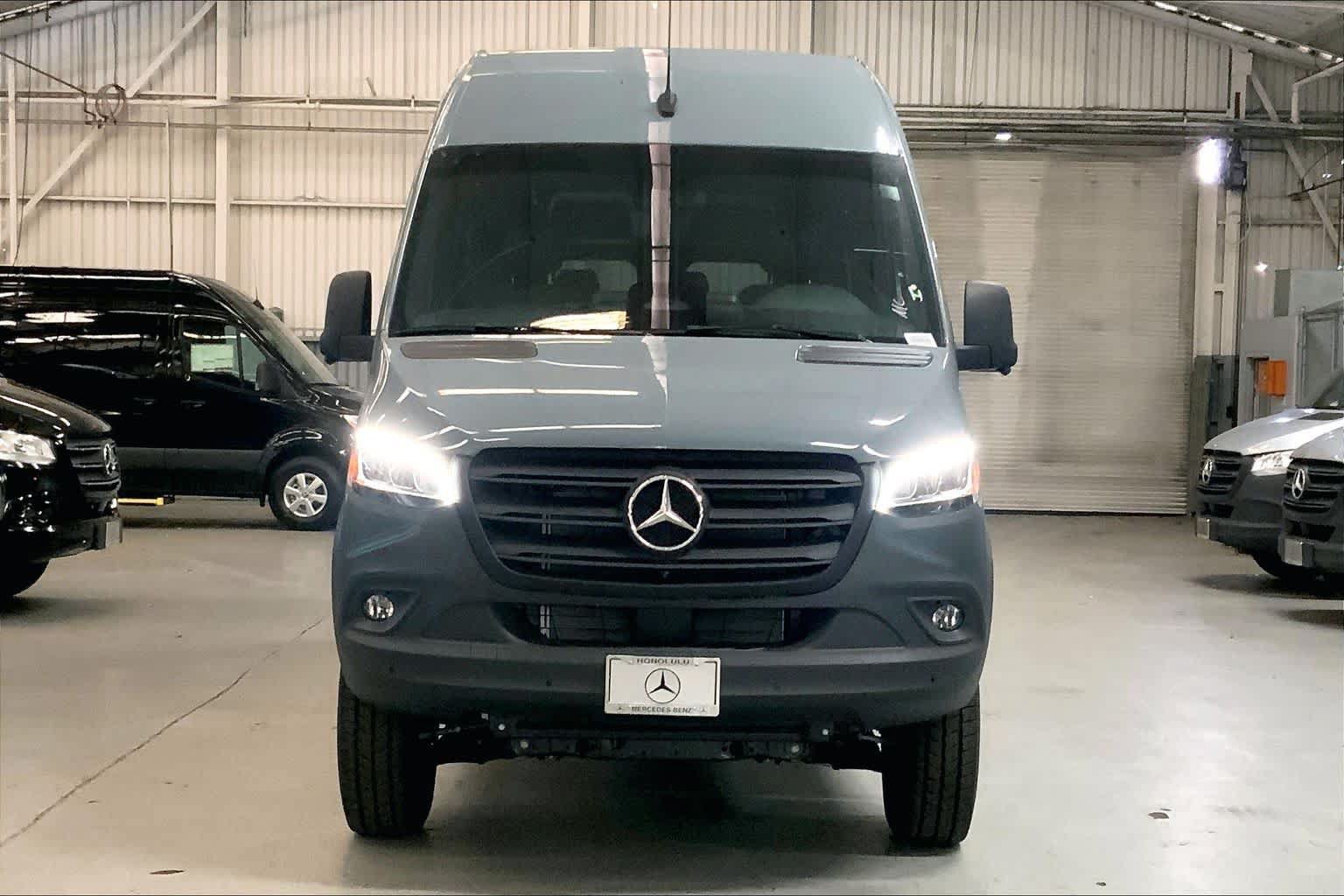 New 2026 Mercedes-Benz Sprinter 2500 image 3