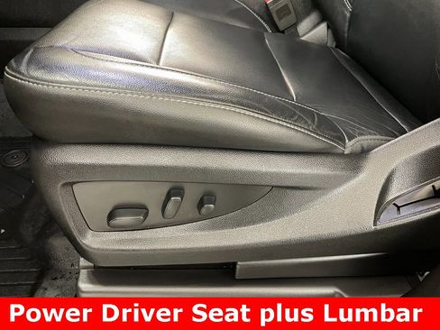 Used 2018 GMC Sierra 1500 SLT w/ SLT Premium Package image 9