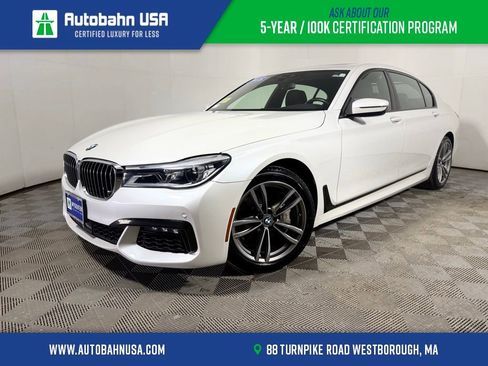 Used 2018 BMW 750i xDrive AWD/4WD image 1