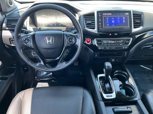 Used 2017 Honda Ridgeline RTL-E image 16