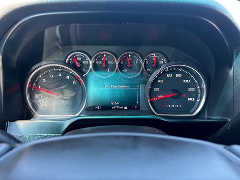 Used 2021 Chevrolet Silverado 1500 LT AWD/4WD image 14