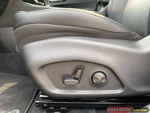 New 2025 Jeep Compass Limited w/ Sun & Sound Group image 28