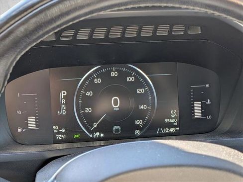 Used 2019 Volvo XC90 T5 Momentum image 13