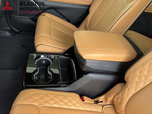 Used 2023 Jeep Grand Cherokee L Summit w/ Advanced Protech Group IV AWD/4WD image 47
