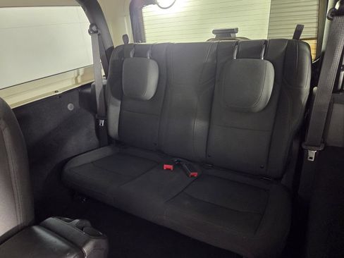 Used 2019 Jeep Wrangler Sport AWD/4WD image 22