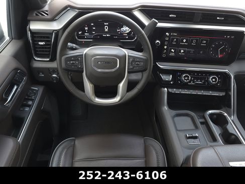 Used 2025 GMC Sierra 2500 Denali w/ Denali Reserve Package AWD/4WD image 14