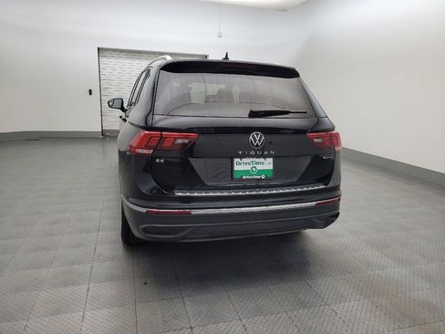 Used 2022 Volkswagen Tiguan SE AWD/4WD image 6