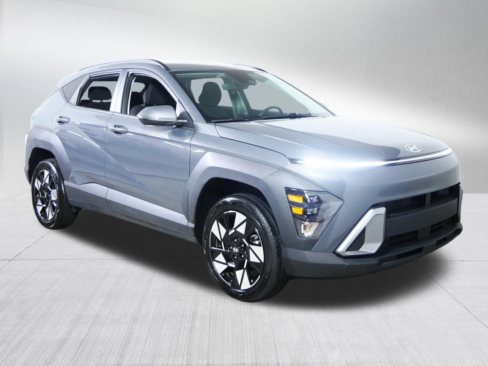Used 2025 Hyundai Kona SEL AWD/4WD image 1