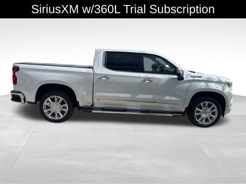 Certified 2025 Chevrolet Silverado 1500 High Country w/ High Country Premium Package AWD/4WD image 9