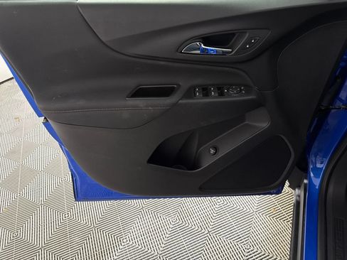 Used 2024 Chevrolet Equinox RS FWD image 10
