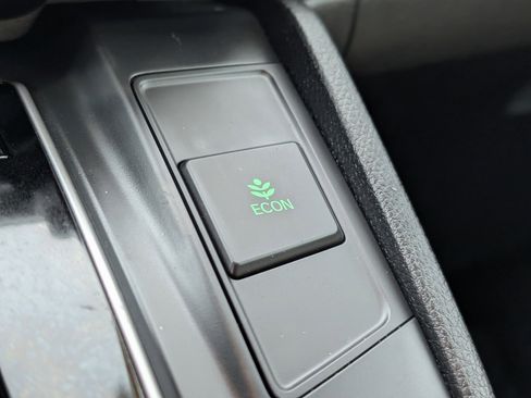 Used 2017 Honda CR-V Touring image 23