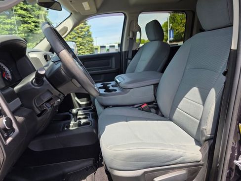 Used 2018 RAM 2500 Tradesman w/ Chrome Appearance Group AWD/4WD image 13