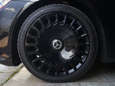 Used 2019 Mercedes-Benz Maybach S 560 4MATIC image 36