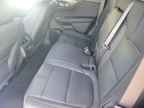Certified 2025 Chevrolet Blazer Premier w/ Driver Confidence II Package image 6