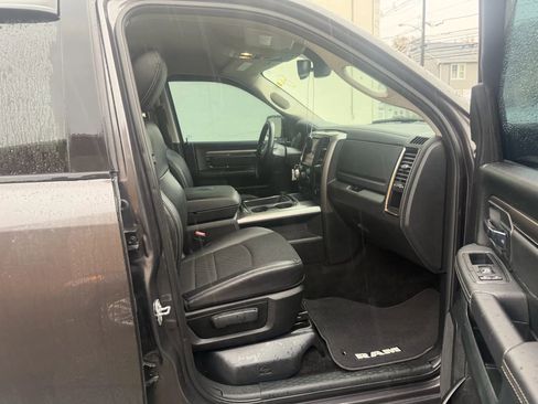 Used 2017 RAM 1500 Sport image 25