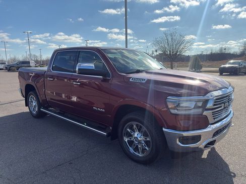 Used 2019 RAM 1500 Laramie image 15