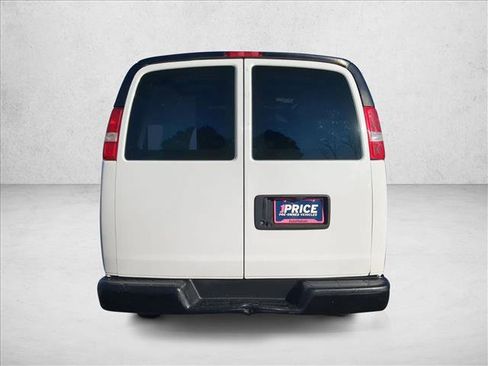 Used 2020 Chevrolet Express 2500 Extended w/ Driver Convenience Package image 7