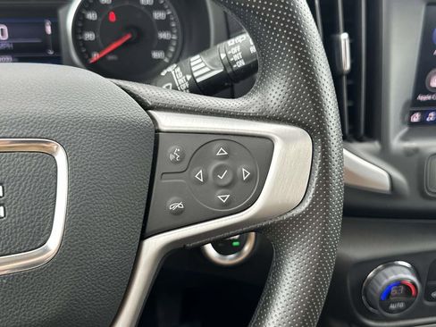 Used 2023 GMC Terrain SLE w/ Driver Convenience Package image 24