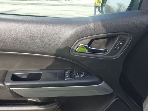 Used 2022 Chevrolet Colorado LT w/ Fleet Safety Package image 14