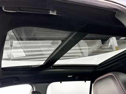 Certified 2025 Honda Pilot TrailSport image 19