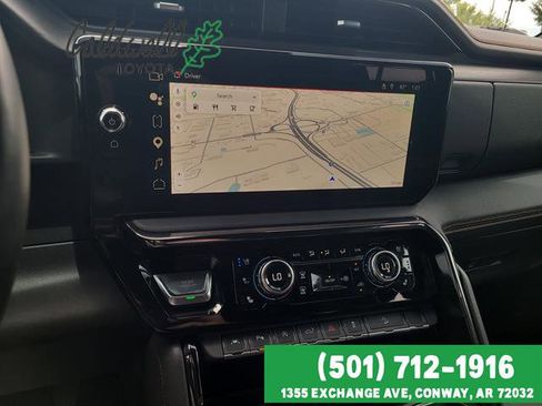 Used 2023 GMC Sierra 1500 AT4 w/ Technology Package AWD/4WD image 18