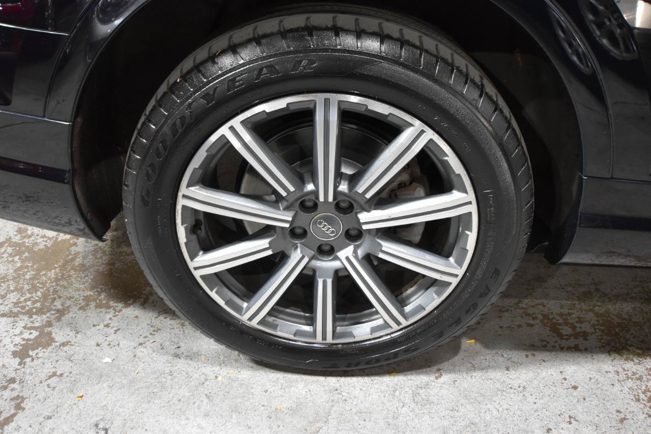 Used 2017 Audi Q7 3.0T Prestige AWD/4WD image 60