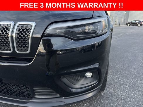 Used 2019 Jeep Cherokee Latitude w/ Popular Appearance Group AWD/4WD image 32