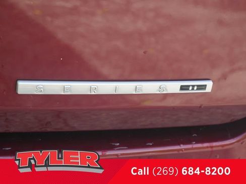 Used 2024 Jeep Wagoneer L Series II w/ Flexible Seating Group AWD/4WD image 13