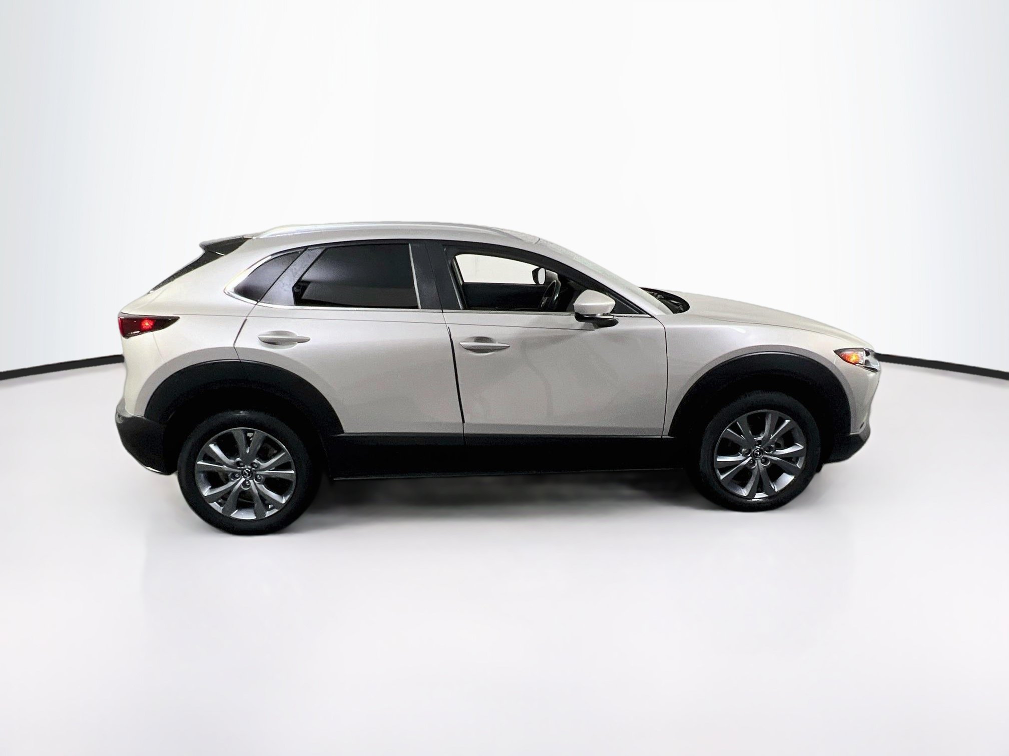 Used 2023 MAZDA CX-30 AWD 2.5 S w/ Select Package image 4