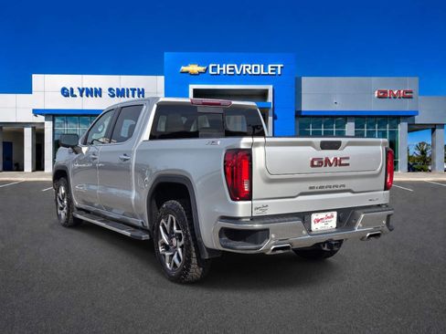 Used 2022 GMC Sierra 1500 SLT w/ SLT Premium Plus Package AWD/4WD image 10