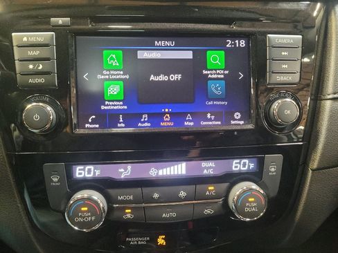 Used 2019 Nissan Rogue SV w/ Sun & Sound Touring Package AWD/4WD image 25