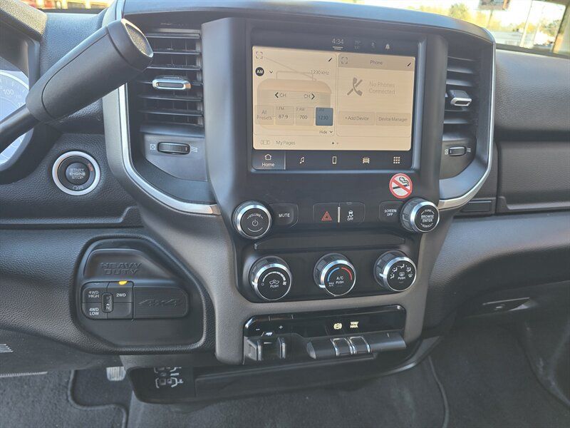 Used 2024 RAM 3500 Big Horn AWD/4WD image 23
