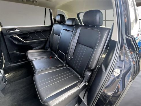 Used 2022 Volkswagen Tiguan SE AWD/4WD image 26