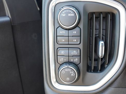 Used 2021 Chevrolet Silverado 1500 LT Trail Boss AWD/4WD image 23