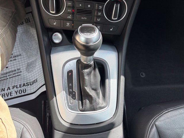 Used 2018 Audi Q3 2.0T Premium Plus w/ Premium Plus Package AWD/4WD image 19