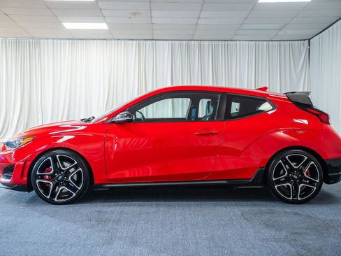 Used 2021 Hyundai Veloster N FWD image 5