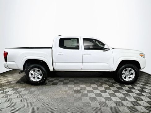 Used 2020 Toyota Tacoma SR AWD/4WD image 8
