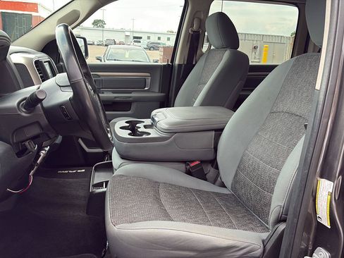 Used 2017 RAM 1500 Big Horn AWD/4WD image 6