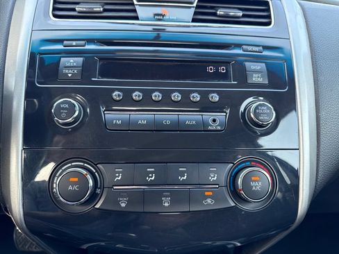 Used 2014 Nissan Altima 2.5 S FWD image 18