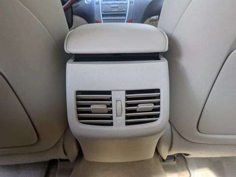 Used 2011 Lexus ES 350 FWD image 13