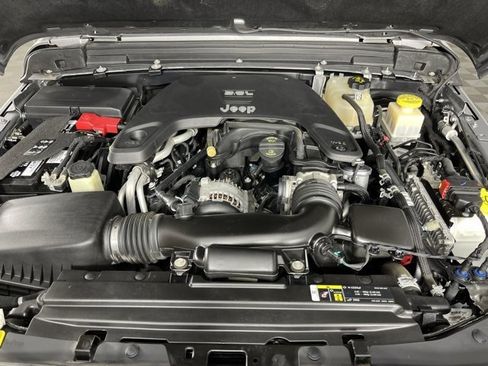 Used 2020 Jeep Gladiator Overland image 9