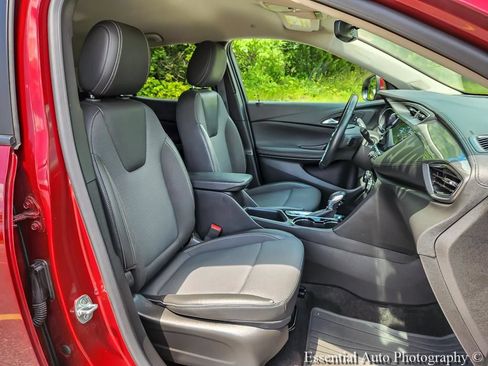 Used 2023 Buick Encore GX Preferred w/ Cold Weather Comfort Package AWD/4WD image 31